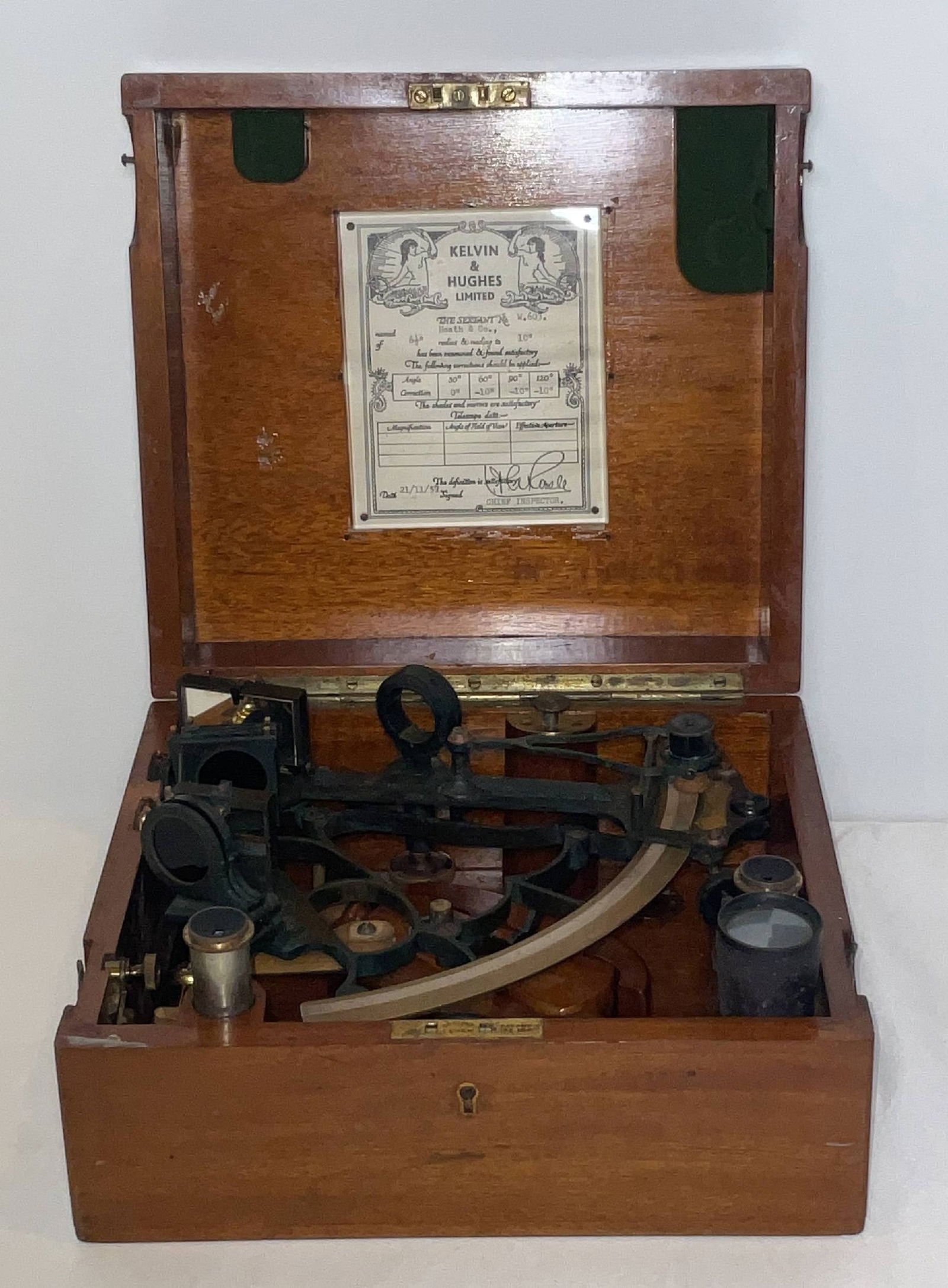 Bell Frame Sextant by Kelvin and Hughes in Box (1 of 20)