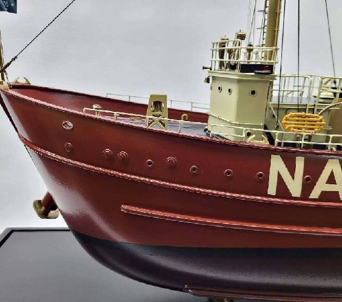 Nantucket Lightship model in case - 14