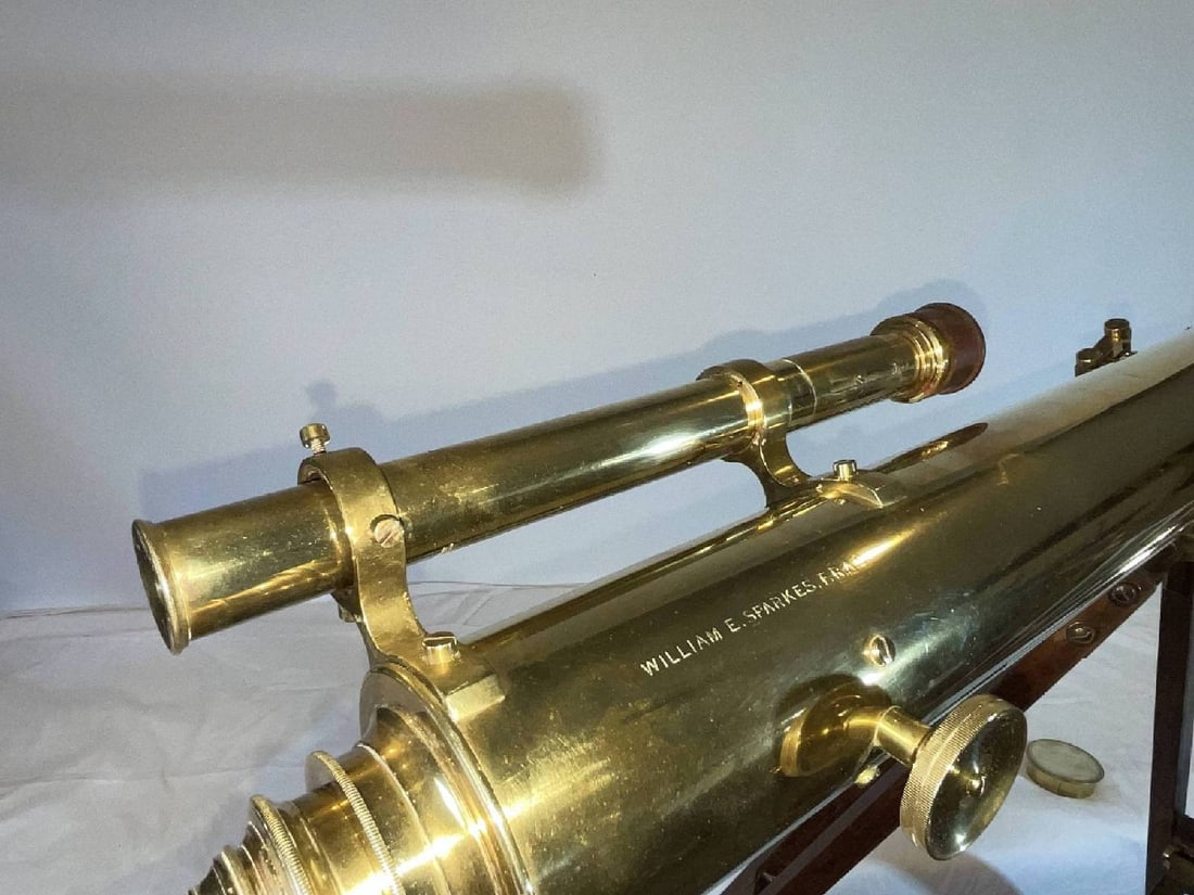 Telescope on Tripod - 9