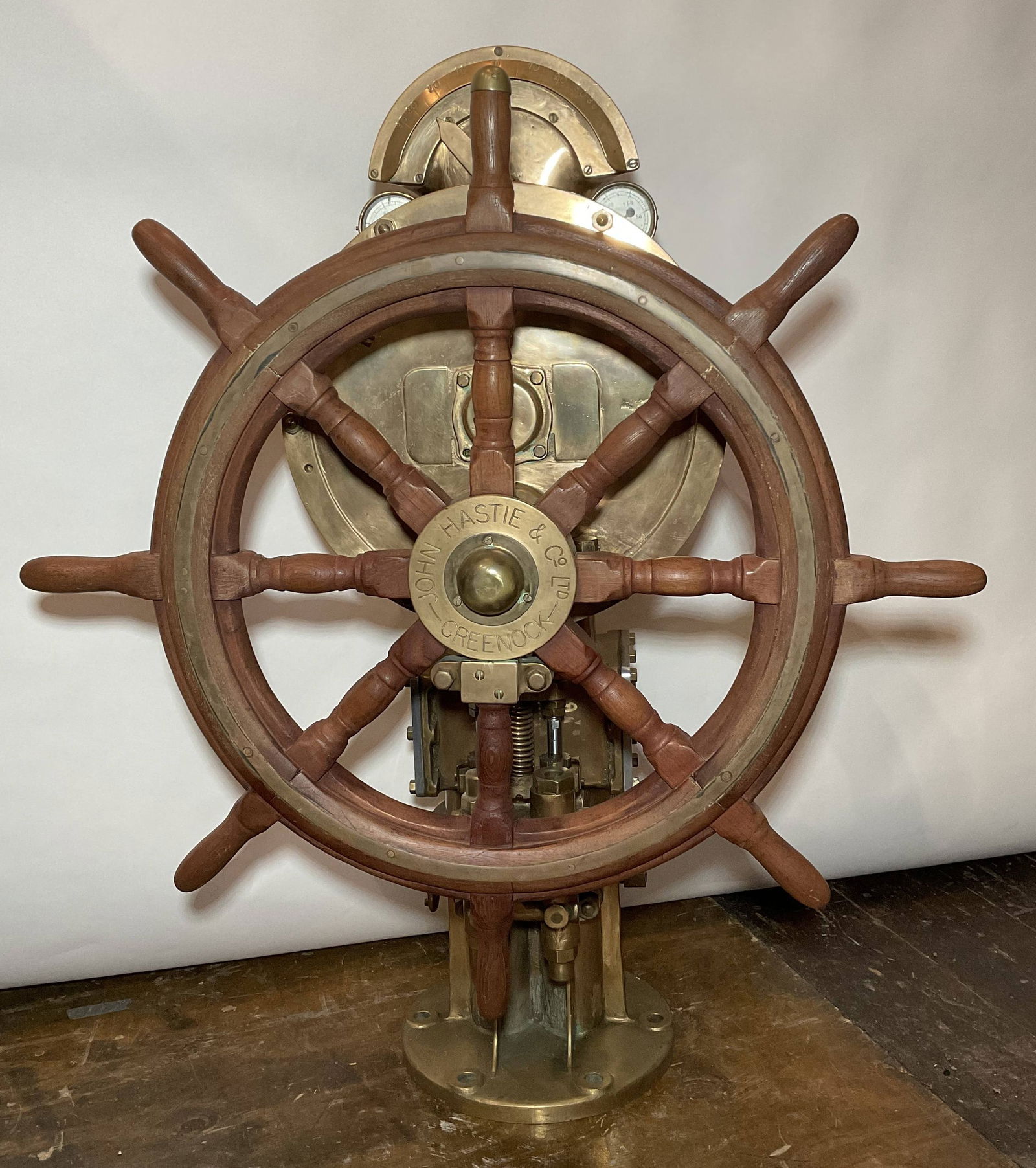 MASSIVE SHIPS STEERING STATION BY JOHN HASTIE OF GREENOCK. (1 of 6)