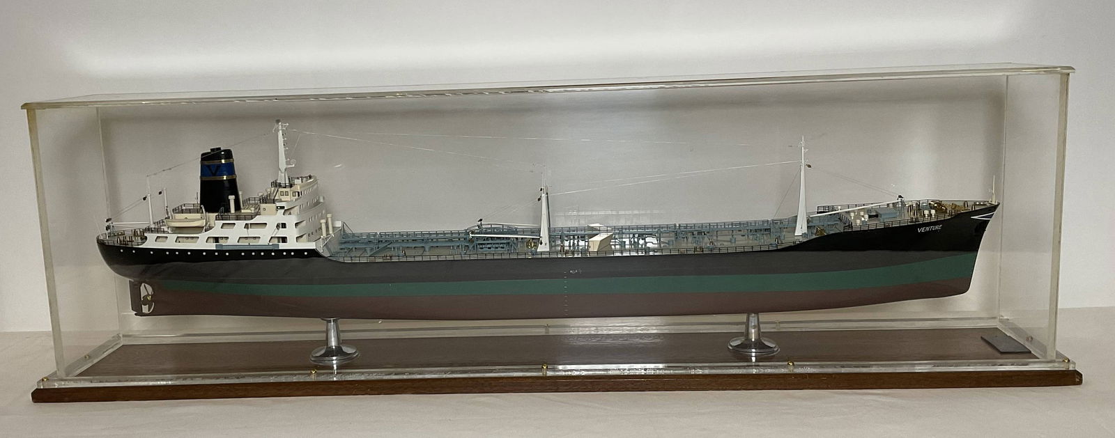 ST Venture, Builders Model: This is a full hull oil tanker builders model by the extraordinary K. Akao. The model is in a plexiglass case 36" long x 6.5" wide x 11" high and appears to be approximately 50 years old and in very