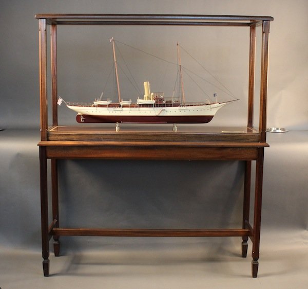 Cornelius Vanderbilt steam yacht “North Star”: Superb model of the American steam yacht “North Star”. “North Star” was Cornelius Vanderbilt’s yacht. Model has planked mahogany deck, skylights with brass bars, six lifeboats and launches h