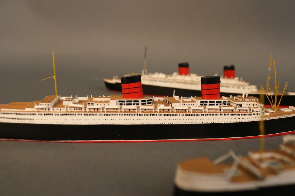 8 Rare Lindsay Ocean Liner Models (1 of 7)