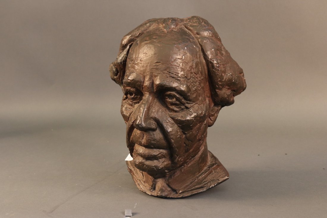 Sculpture of Frank Lloyd Wright (1 of 2)