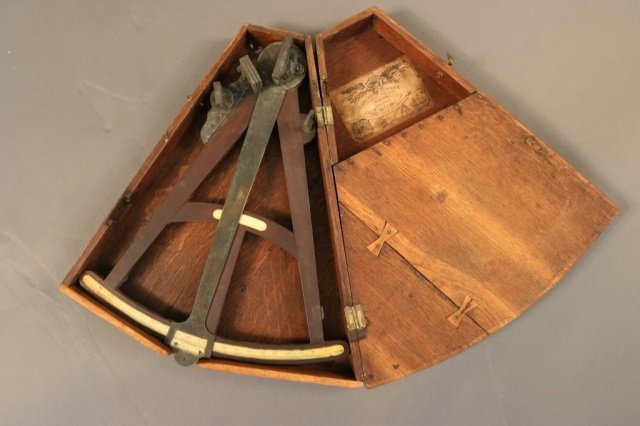 Samuel Emery of Salem Mahogany Octant (1 of 5)