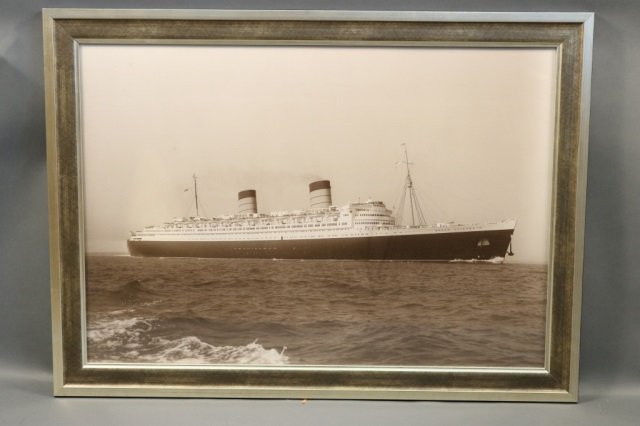 Beken of Cowes Print of Queen Elizabeth (1 of 3)