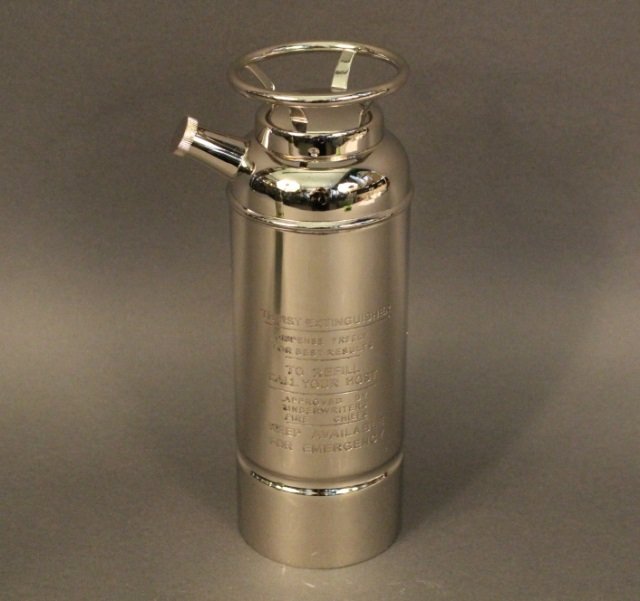 Fire Extinguisher Cocktail Shaker (1 of 4)