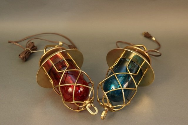 Pair of Grapevine Ship's Convoy Lights (1 of 3)