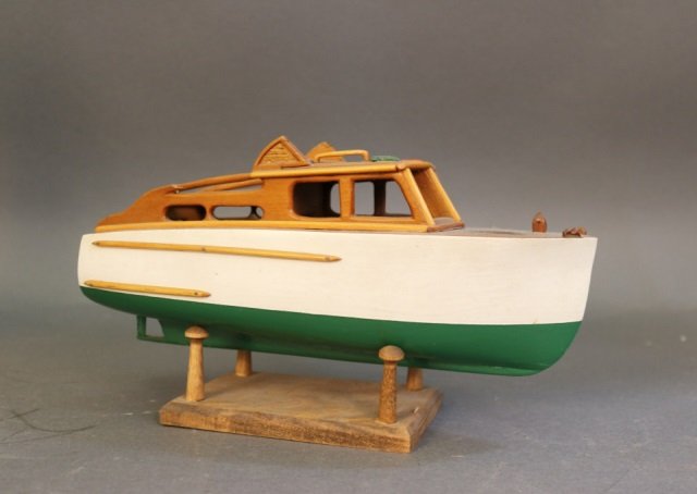 Speedboat Model (1 of 4)