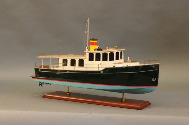 Yacht Tugboat: Custom tug yacht. Very detailed. Dimensions: 26" L x 9" W x 17" H. Weight: 8lbs *This lot is part of a maritime antique auction of ship models, nautical relics, marine paintings, boat parts, yachting