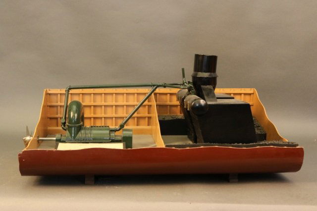 Direct Drive Engineer's Ship Engine Model (1 of 5)