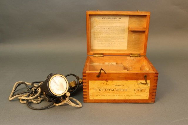 Walkers Knotmaster Ship's Log: Solid brass Walker's Knotmaster log with bracket. Set into hinged box. *This lot is part of a maritime antique auction of ship models, nautical relics, marine paintings, boat parts, yachting collectib