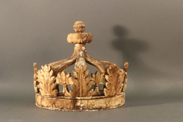 Wood and Gesso Carved Crown: Carved crown section in old paint with gesso. Dimensions: 21" L x 11" W x 18" H Weight: 3lbs *This lot is part of a maritime antique auction of ship models, nautical relics, marine paintings, boat par
