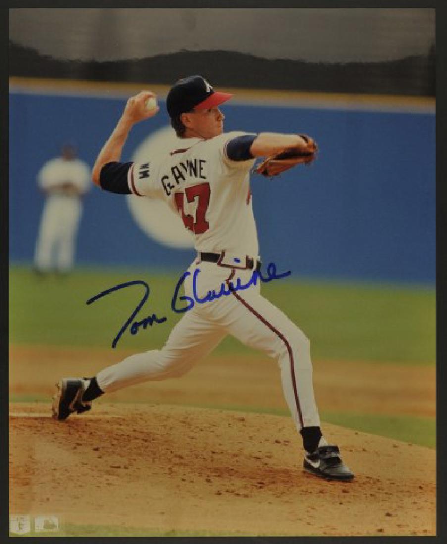 Signed Tom Glavine Photo (1 of 1)