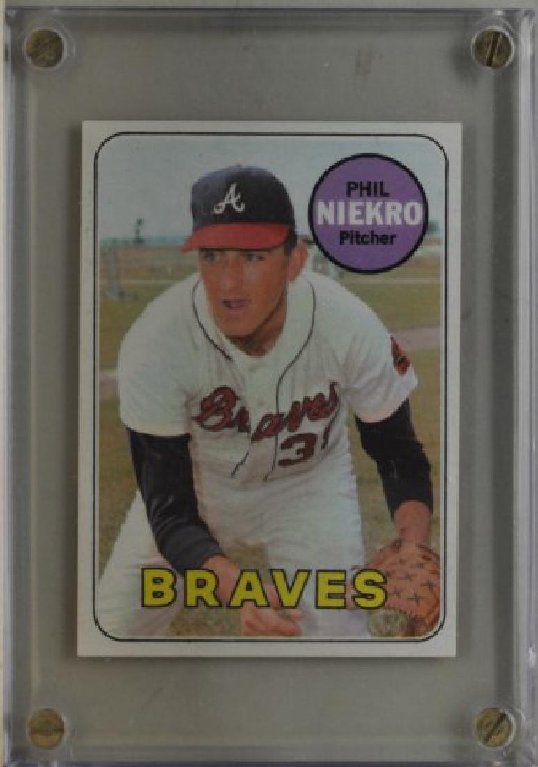 1969 Phil Niekro Topps #355 Baseball Card (1 of 2)
