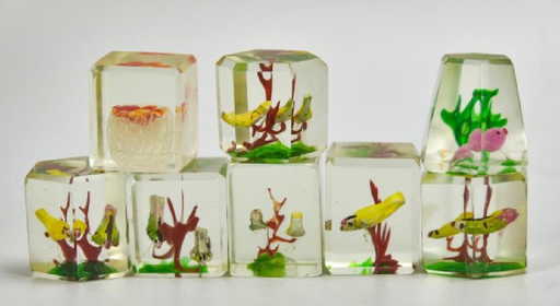 8 chinese fish tank
