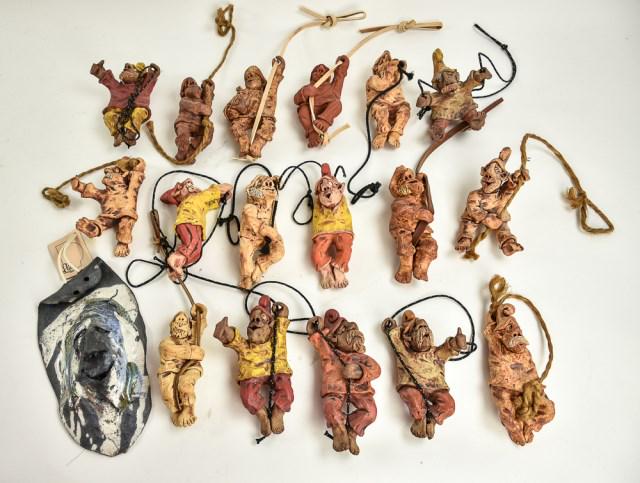 18 Pcs. Mud Dabbers Pottery, North Carolina (1 of 6)