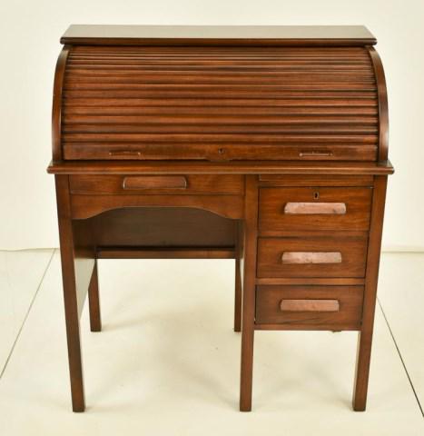 Child's Cherry Rolltop Desk (1 of 5)