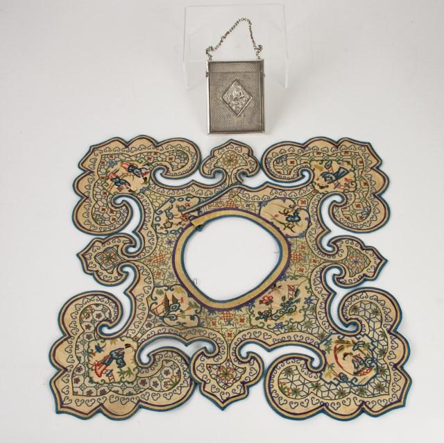 Signed Chinese Export Silver Case, Collar (1 of 4)