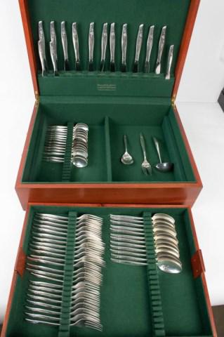 Gorham "Sea Rose" Sterling Flatware Service (1 of 9)