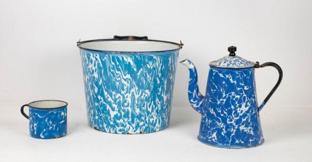 3 Pcs. Swirl Blue Graniteware (1 of 9)