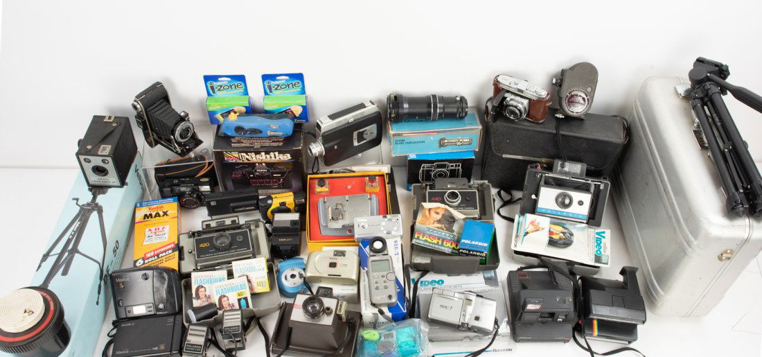 Large Lot of Cameras & Accessories (1 of 11)