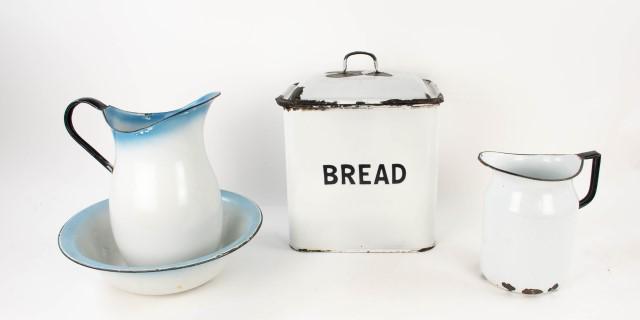 Enamelware Bread Box & Other (1 of 10)