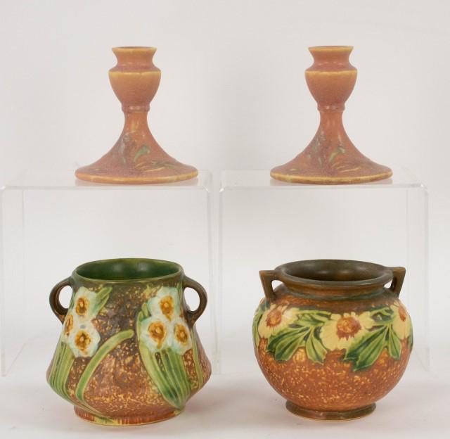 Four Pieces of Roseville Art Pottery (1 of 6)