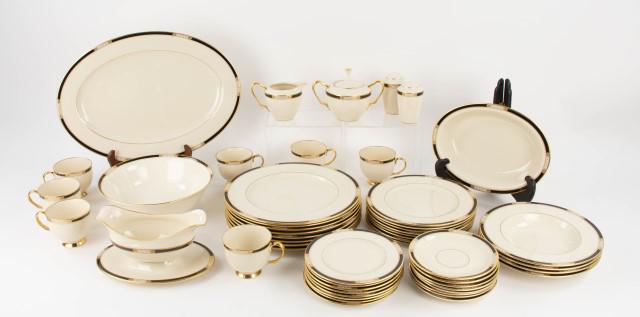 Lenox Presidential "Hancock" Dinner Service (1 of 9)