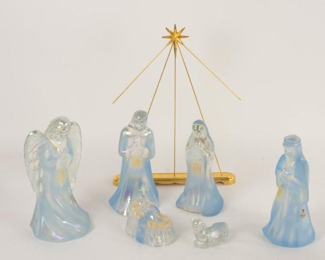 Fenton Art Glass Christmas Star Nativity Set (1 of 9)