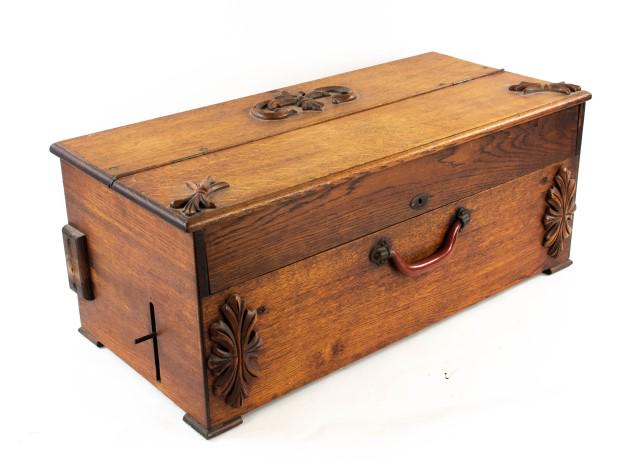 Vintage Street Performer Pump Organ (1 of 9)