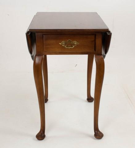 Statton "Trutype Americana" Dropleaf Side Table (1 of 7)