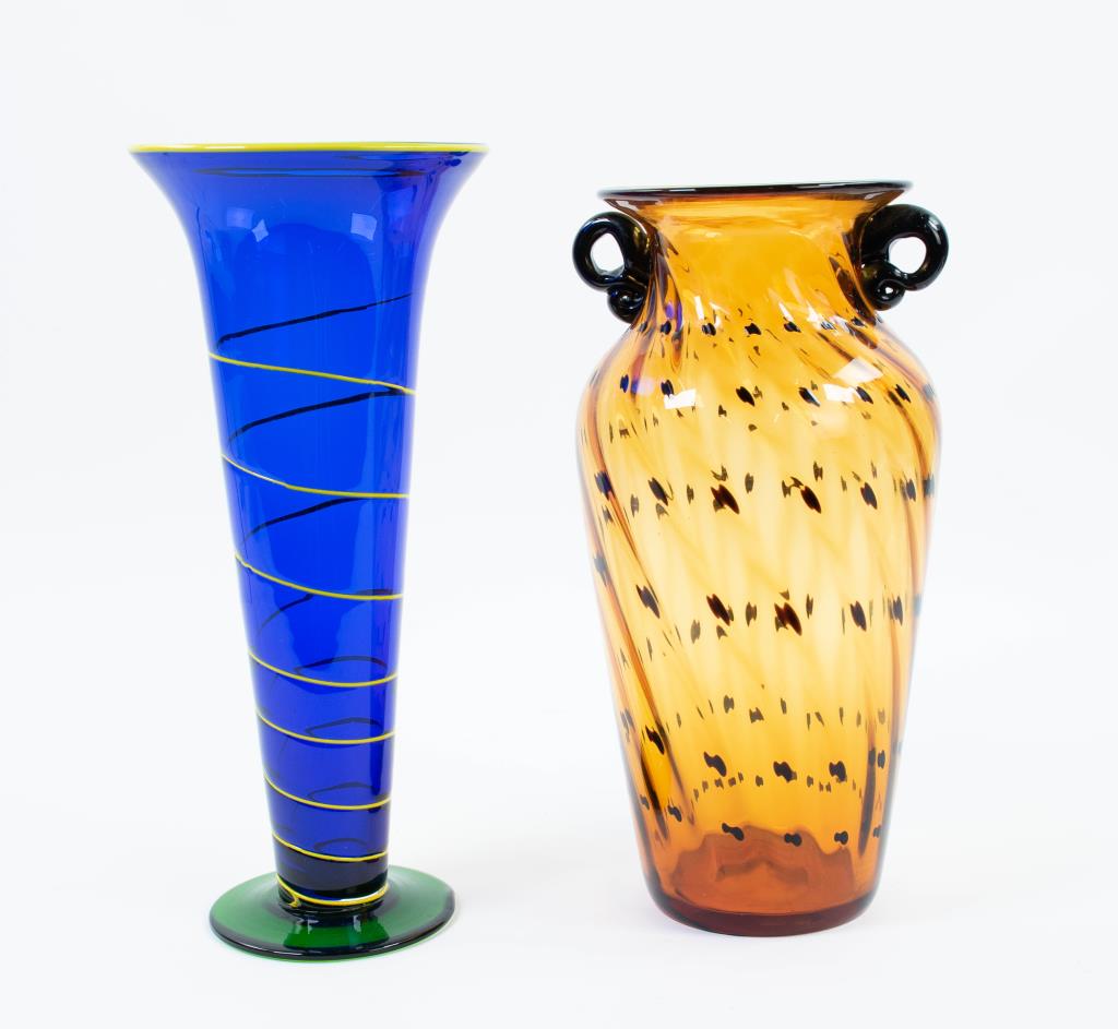 Two Art Glass Vases (1 of 10)