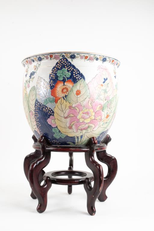 Chinese Tobacco Leaf Jardiniere (1 of 7)