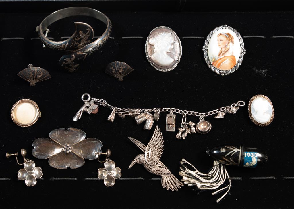 Sterling & Costume Jewelry, 1933 World's Fair Kit (1 of 13)