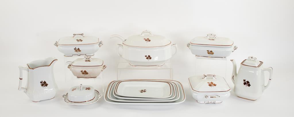 12 Tea Leaf Ironstone Serving Pieces (1 of 4)
