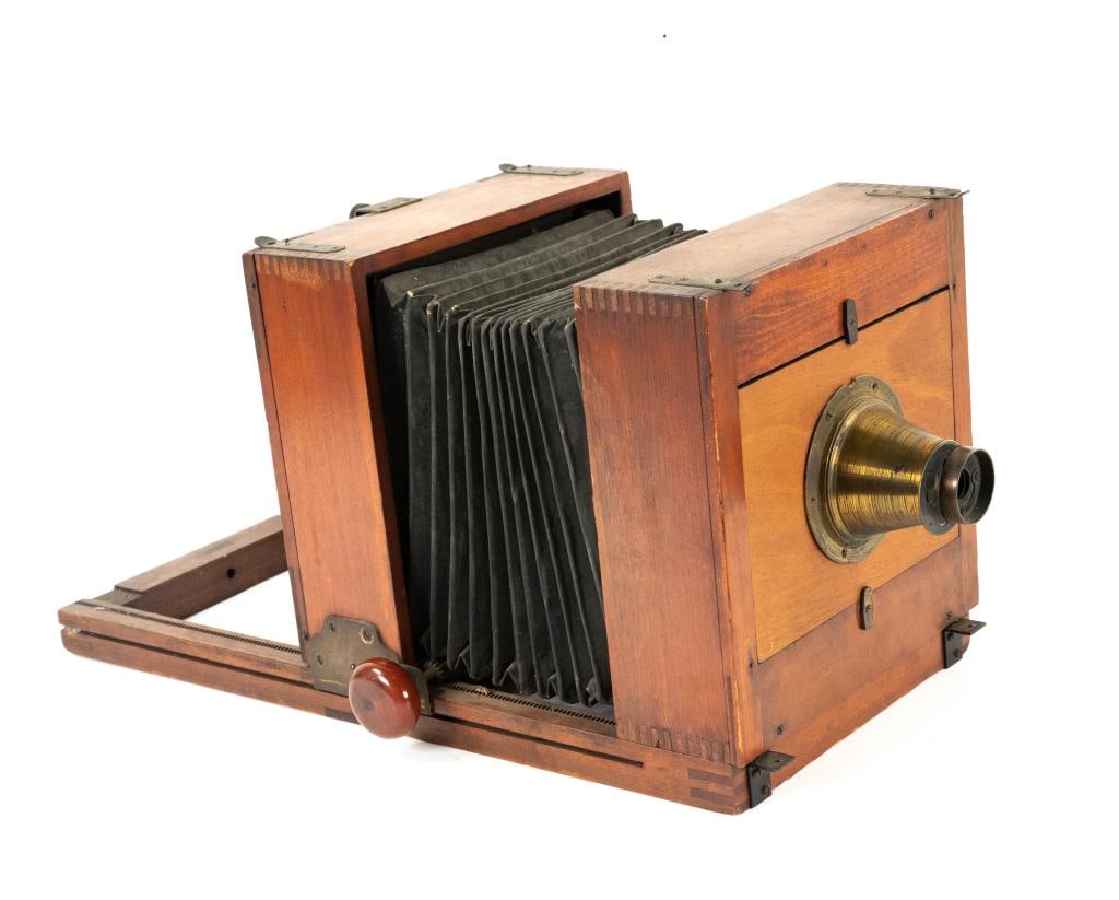 Late 19th Century Camera (1 of 7)