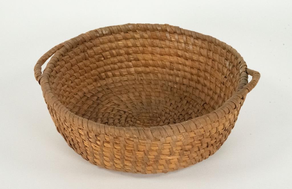 Pennsylvania Rye Straw Coil Basket (1 of 6)