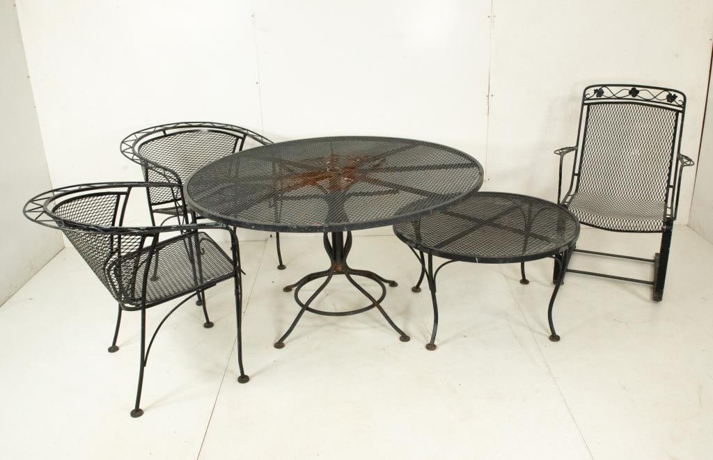 Wrought Iron Patio Furniture (1 of 7)