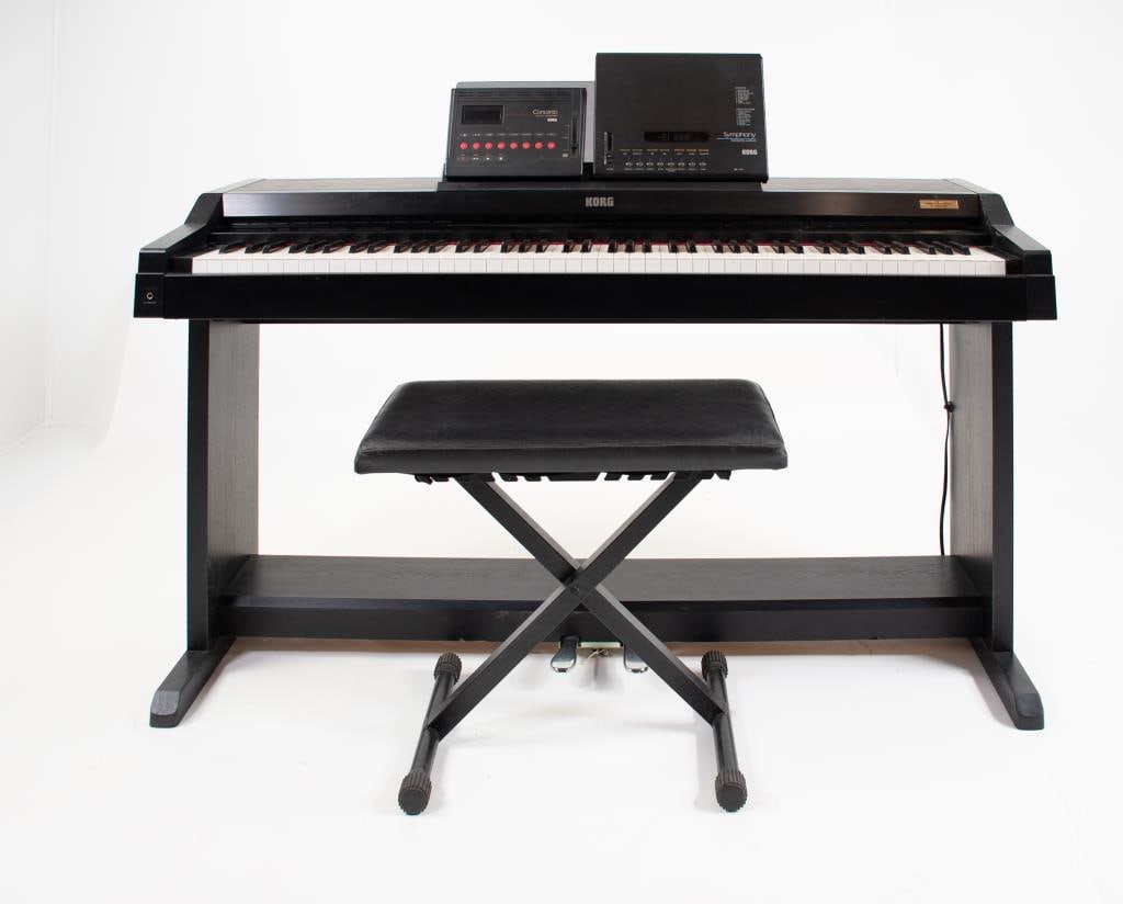 Korg Concert 500 & Accessories (1 of 10)