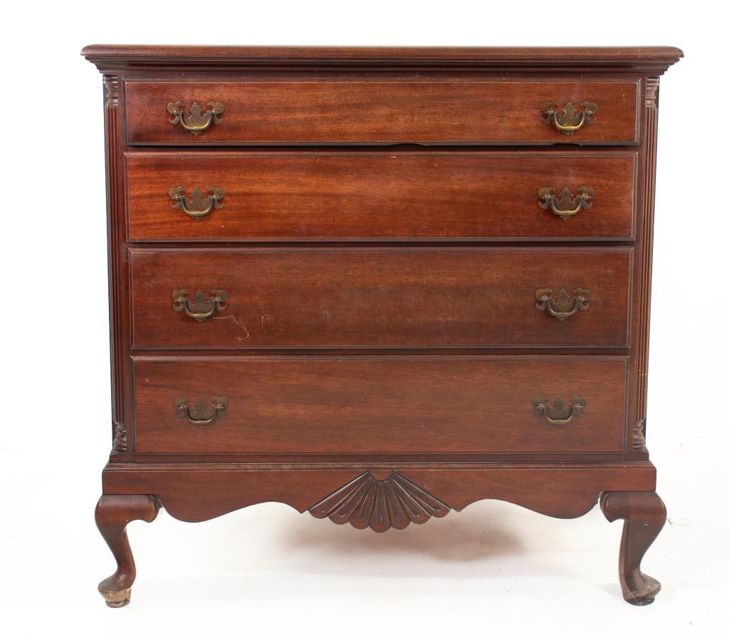 Mahogany Gentleman's Chest of Drawers (1 of 7)