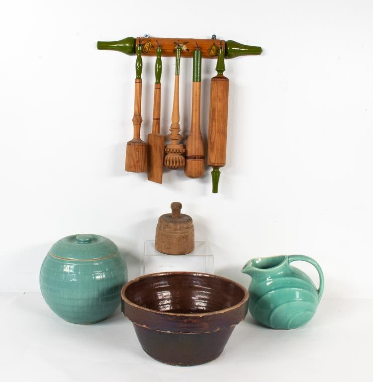 Vintage Kitchen Related Items (1 of 7)