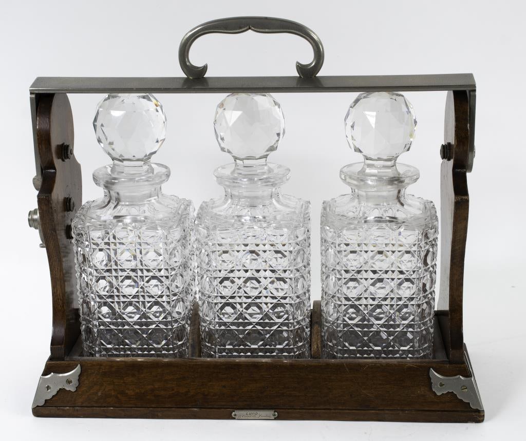 Betjemann's Patent Tantalus with Decanters (1 of 14)