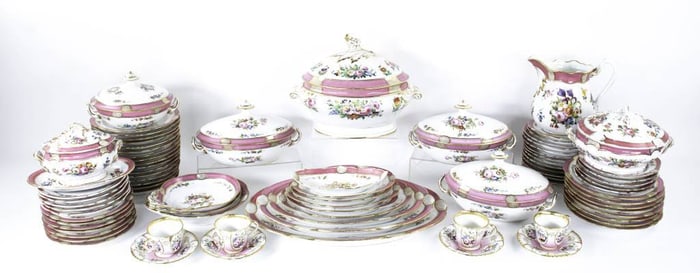 82 Pieces Old Paris Porcelain