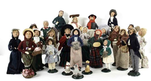 25 Byers Choice Christmas Carolers