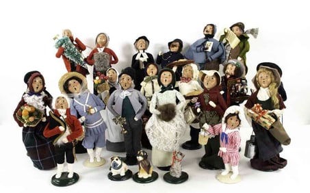 24 Byers Choice Christmas Carolers