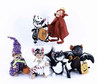 Six Annalee Halloween Dolls