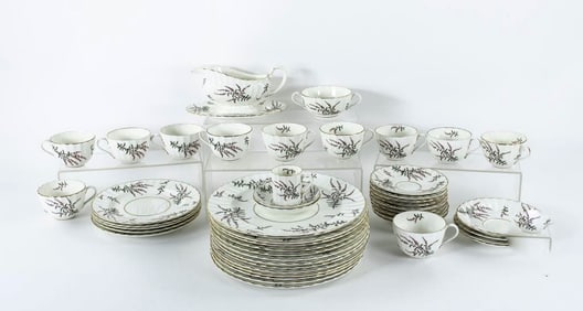 Royal Worcester, Dunrobin Porcelain Dinnerware