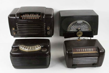 4 Early Radios, 2 with Bakelite Cases
