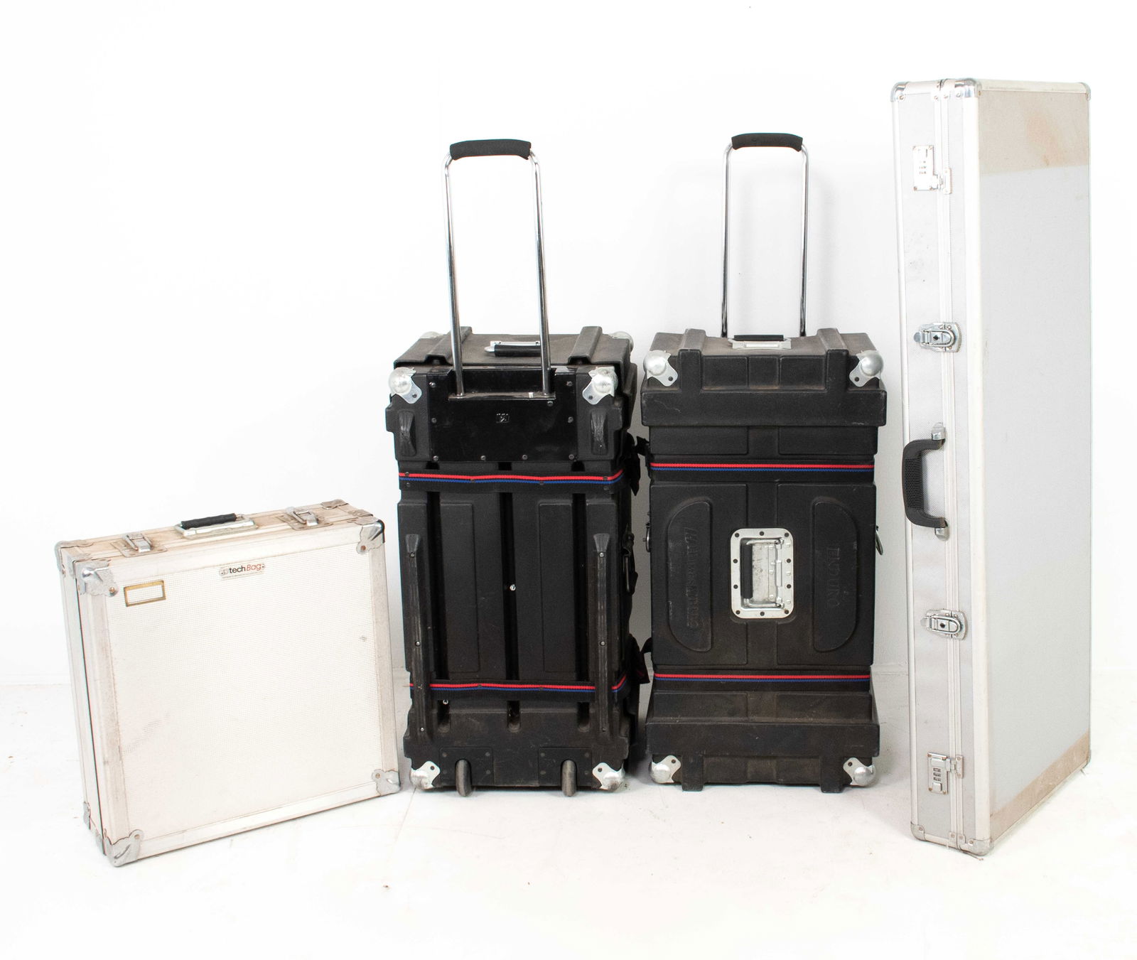 2 Humes & Berg Enduro Cases & Other Travel Cases (1 of 8)